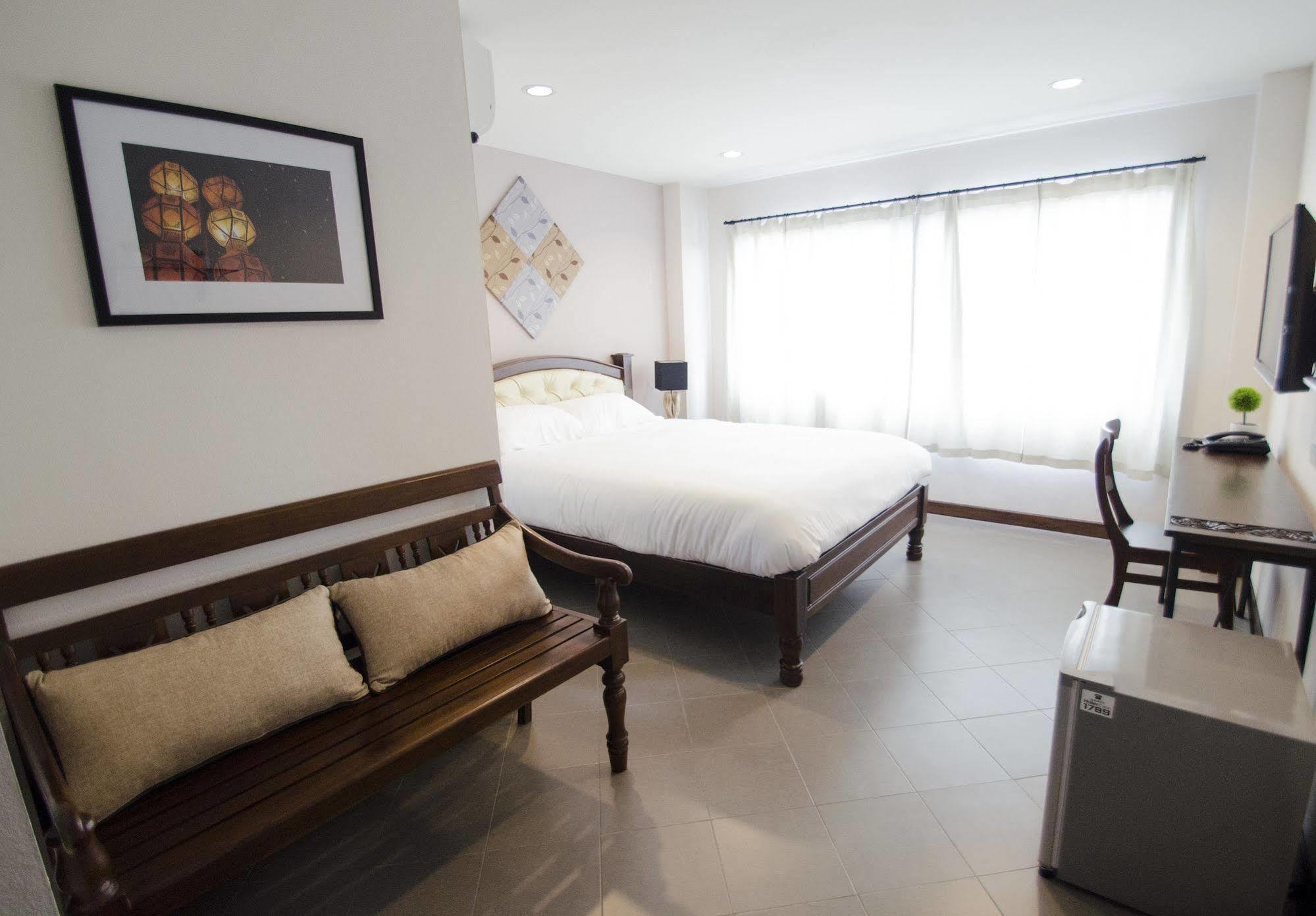 Sabai Hotel & Hostel Chiang Mai Buitenkant foto